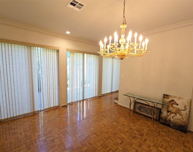 9731 Briar Forest Drive - Photo Thumbnail 5