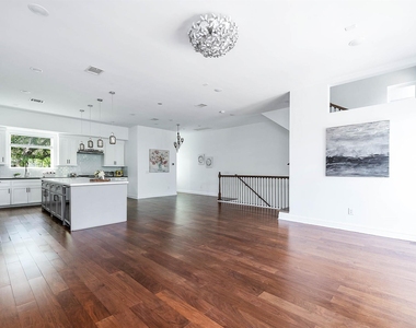 1721 Henderson Street - Photo Thumbnail 18