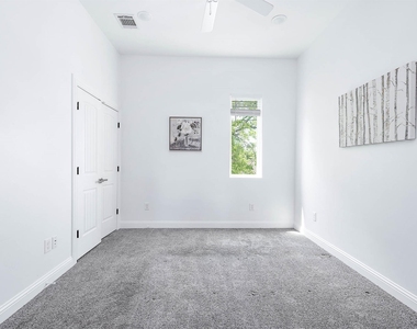 1721 Henderson Street - Photo Thumbnail 21