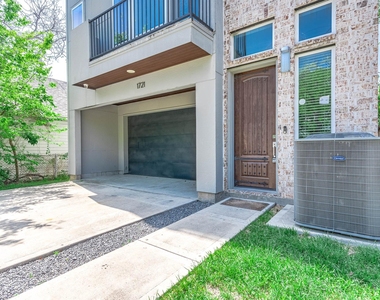 1721 Henderson Street - Photo Thumbnail 3