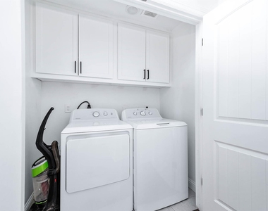 1721 Henderson Street - Photo Thumbnail 29
