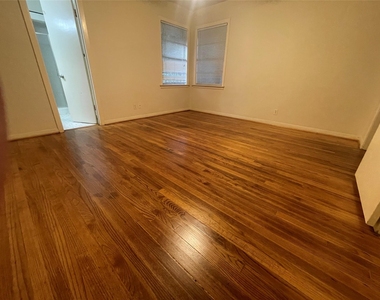 5042 Grape Street - Photo Thumbnail 16