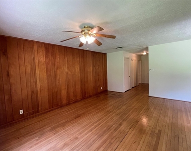 5042 Grape Street - Photo Thumbnail 10