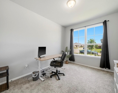 2420 Solaris Bend Dr - Photo Thumbnail 21