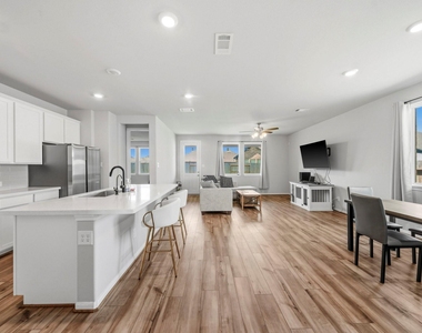 2420 Solaris Bend Dr - Photo Thumbnail 3