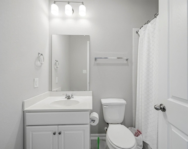 2420 Solaris Bend Dr - Photo Thumbnail 18