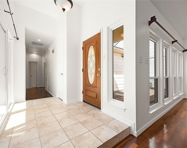 14122 Langbourne Drive - Photo Thumbnail 6