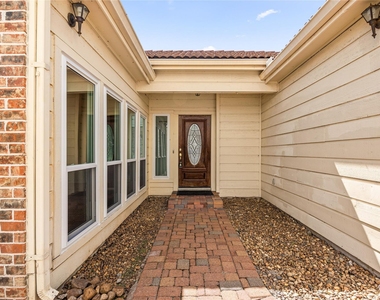 14122 Langbourne Drive - Photo Thumbnail 3