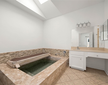 14122 Langbourne Drive - Photo Thumbnail 22