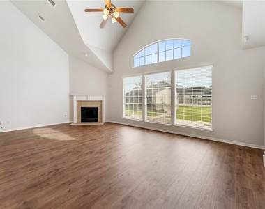 21915 Sunvolt Court - Photo Thumbnail 10