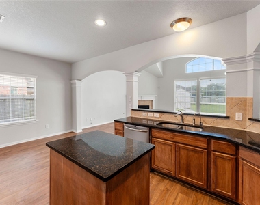21915 Sunvolt Court - Photo Thumbnail 23