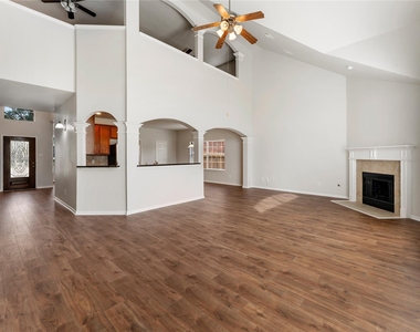 21915 Sunvolt Court - Photo Thumbnail 11