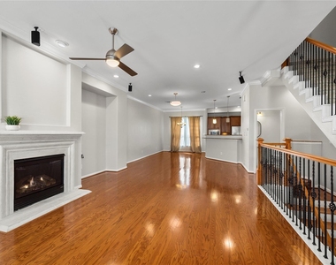 1614 Stuart Street - Photo Thumbnail 14