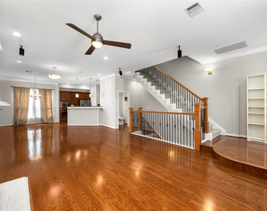 1614 Stuart Street - Photo Thumbnail 15