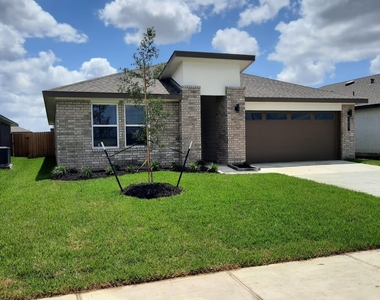7918 Murciana Drive - Photo Thumbnail 2