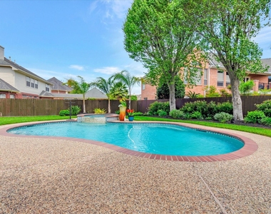 3806 Canyon Bluff Court - Photo Thumbnail 11