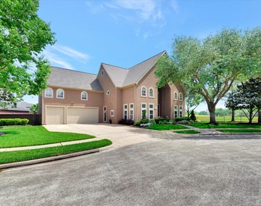3806 Canyon Bluff Court - Photo Thumbnail 8