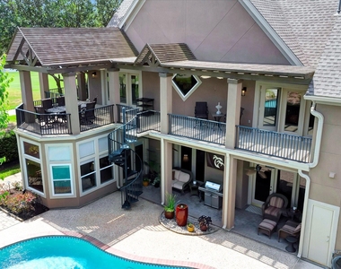 3806 Canyon Bluff Court - Photo Thumbnail 6