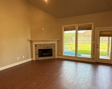 6645 Jasper Circle - Photo Thumbnail 2
