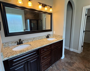 6645 Jasper Circle - Photo Thumbnail 14