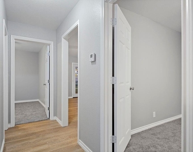 1347 E Palm Drive - Photo Thumbnail 16