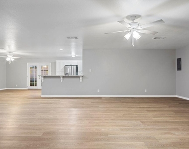 1347 E Palm Drive - Photo Thumbnail 13
