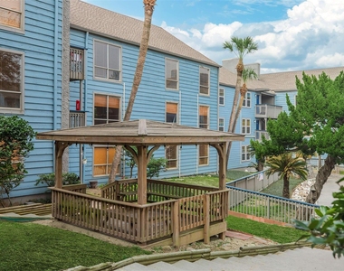 8100 Seawall Boulevard - Photo Thumbnail 13