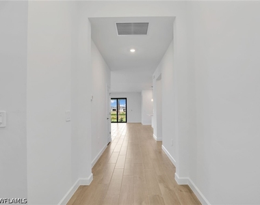 20416 Verawood Loop - Photo Thumbnail 6