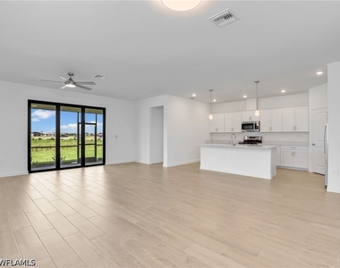 20416 Verawood Loop - Photo Thumbnail 10