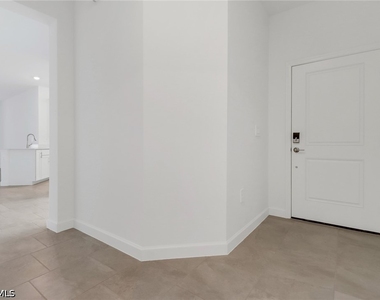 19592 Hinkley Drive - Photo Thumbnail 10