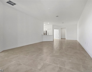 19592 Hinkley Drive - Photo Thumbnail 6