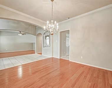 12419 Shadycrest Drive - Photo Thumbnail 5