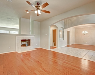 12419 Shadycrest Drive - Photo Thumbnail 9
