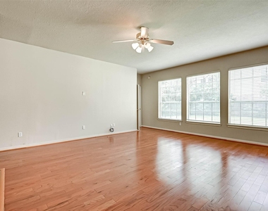 12419 Shadycrest Drive - Photo Thumbnail 11
