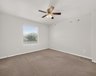 25346 Barmby Drive - Photo Thumbnail 46