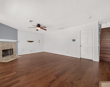 25346 Barmby Drive - Photo Thumbnail 19