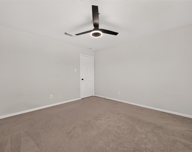 25346 Barmby Drive - Photo Thumbnail 45