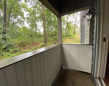 147 Eastern - Photo Thumbnail 20
