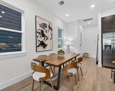 305 Marcella Street - Photo Thumbnail 16