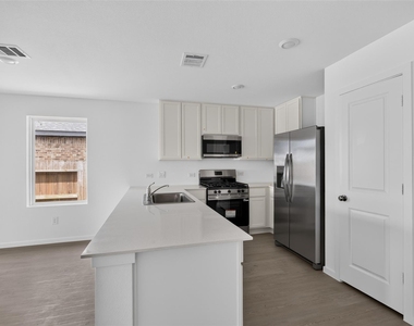3008 Calhoun Falls Drive - Photo Thumbnail 10
