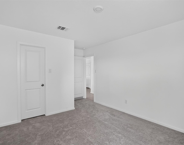 3008 Calhoun Falls Drive - Photo Thumbnail 22
