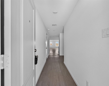 3008 Calhoun Falls Drive - Photo Thumbnail 32