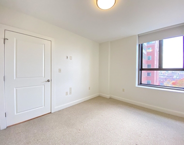 875 Elm - Photo Thumbnail 21