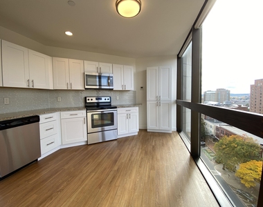 875 Elm - Photo Thumbnail 5