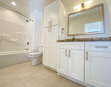 875 Elm - Photo Thumbnail 29