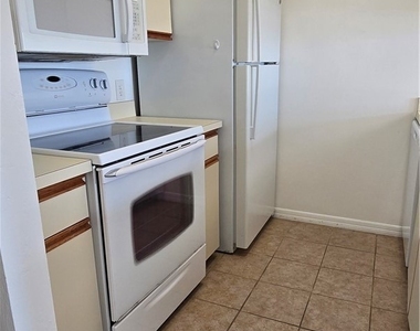 2271 1st Street - Photo Thumbnail 4