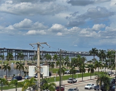 2271 1st Street - Photo Thumbnail 7