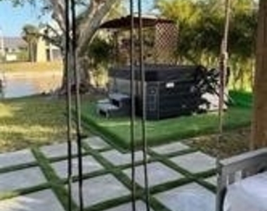 1745 Bikini Court - Photo Thumbnail 18