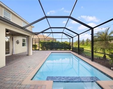 3697 E Hampton Circle - Photo Thumbnail 31