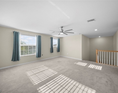 3697 E Hampton Circle - Photo Thumbnail 12